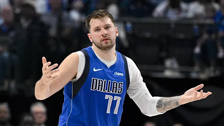 nba-warriors-nen-chon-ai-bat-dau-sg