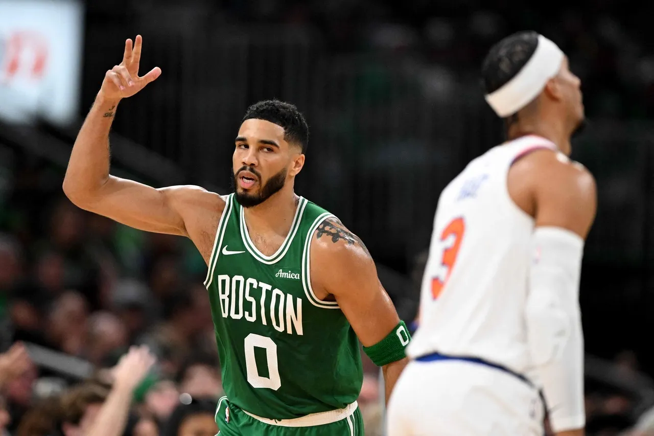 nba-warriors-nen-chon-ai-bat-dau-sg
